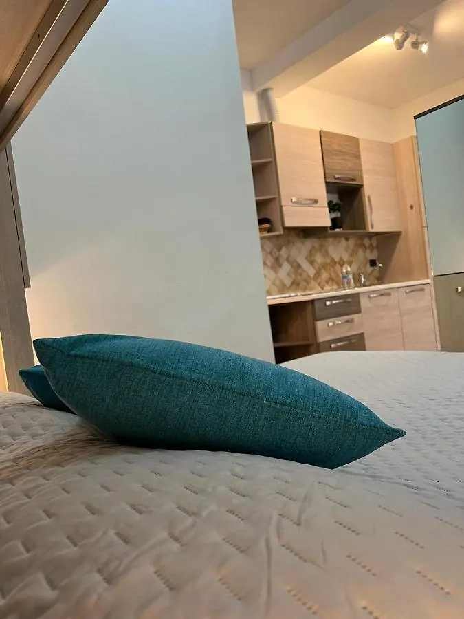 Siena Fox In Bed & Breakfast